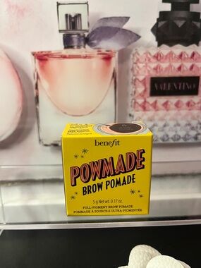 BENEFIT POWmade Brow Pomade (5 warm black/brown — NIB✨